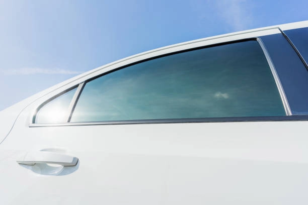 How Cracked Door Glass Affects Your Driving Experience in Houston, TX How Cracked Door Glass Affects Your Driving Experience in Houston, TX